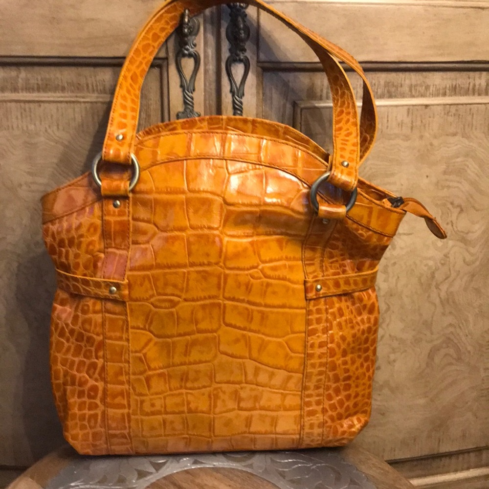 Michael Rome design leather purse NWOT